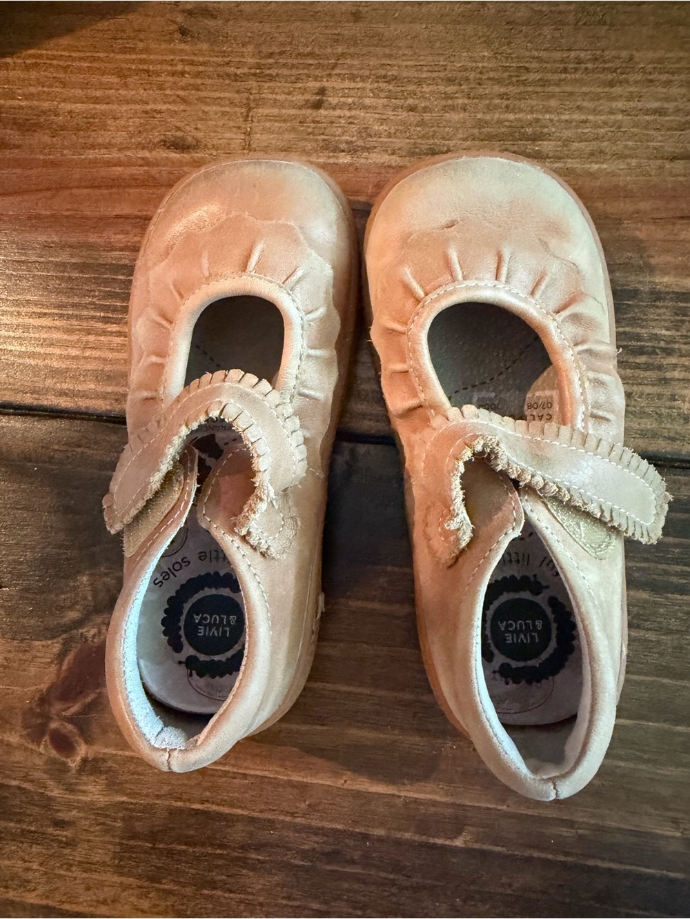 Girls Livie and Luca Tan Mary Jane Shoes with Velcro Strap, size 10, GUC